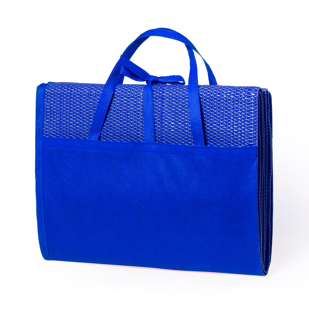 Makito — Kassia Esterilla