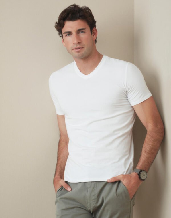 Stretch-T V-neck for men