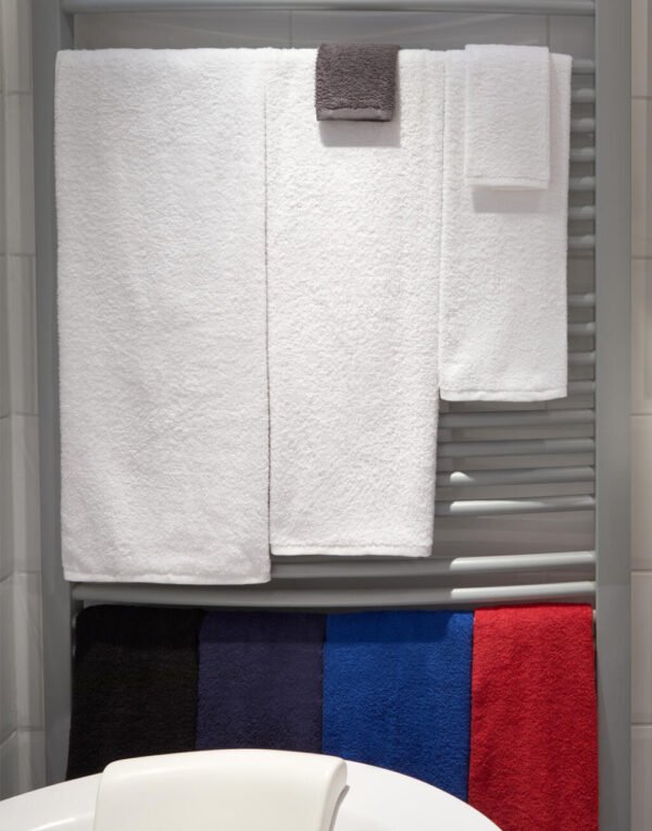 SG ACCESSORIES -TOWELS